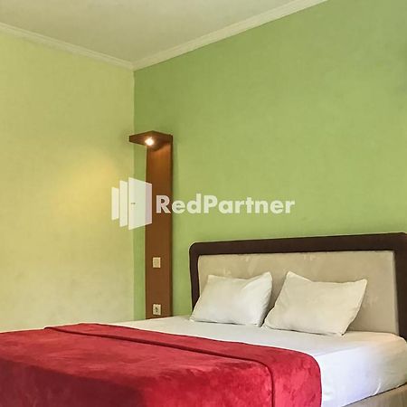 Pondok Mesari Redpartner Near Legian Beach Esterno foto