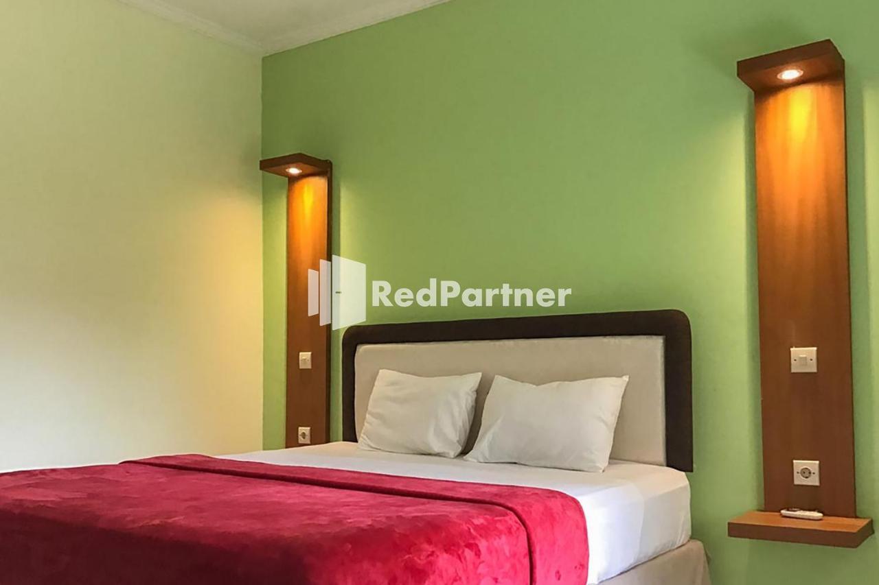 Pondok Mesari Redpartner Near Legian Beach Esterno foto